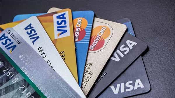 RBI: షాకింగ్ న్యూస్.. ఇక ఆ డెబిట్, క్రెడిట్ కార్డులు బంద్.. ఆదేశాలు జారీ చేసిన ఆర్బీఐ