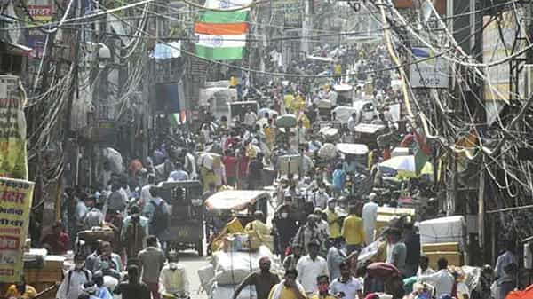 Markets Closed: కరోనా నిబంధనలు ఉల్లంఘిస్తే చర్యలే.. మరో రెండు మార్కెట్ల మూసివేసిన కేజ్రీవాల్ సర్కార్