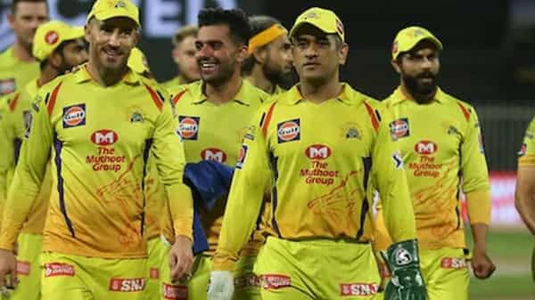 ఇంగ్లండ్లో ధోని స్నేహితుడి సూపర్ ఇన్నింగ్స్.. హ్యాట్రిక్తో ప్రత్యర్థి నడ్డి విరిచాడు..!