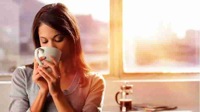 Drinking Coffee: కాఫీ ఎక్కువగా తాగుతున్నారా.. ఇది ఆరోగ్యానికి హాని చేస్తుంది..అసలు కాఫీ మన శరీరంలో ఏం చేస్తుందో తెలుసా?
