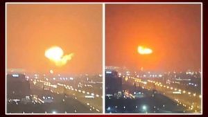 Dubai explosion: దుబాయ్‌లో భారీ పేలుడు.. జెబెల్ అలీ పోర్టులోని ఓ కంటైనర్ షిప్‌కు మంటలు..