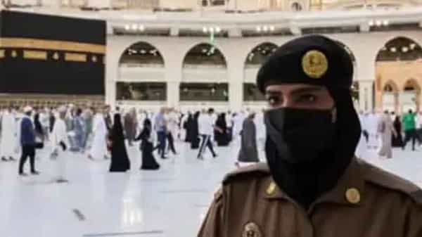 Haj 2021: హజ్ యాత్రలో యాత్రీకుల భద్రత కోసం తొలిసారిగా మహిళా సైనికులు సౌదీ అరేబియా చారిత్రాత్మక నిర్ణయం