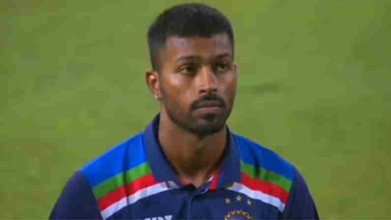 Hardik Pandya Viral Video: మ్యాచ్‌కు ముందు టీమిండియా ఆల్ రౌండర్ ఏం చేశాడో తెలుసా..? నెట్టింట్లో పేలుతోన్న సెటైర్లు