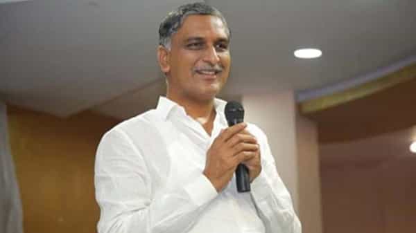 Minister Harish Rao: కాంగ్రెస్ ముసుగులో మళ్లీ తెలంగాణలోకి చంద్రబాబు.. మంత్రి హరీష్ రావు సంచలన ఆరోపణలు..