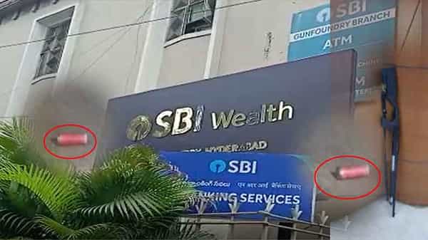 Hyderabad Gunfire: హైదరాబాద్ నడిబొడ్డున పట్టపగలు గన్ఫైర్.. కాల్పులకు తెగబడ్డ సెక్యూరిటీ గార్డు..!