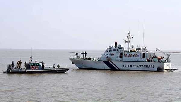 Indian Coast Guard: ఇండియన్ కోస్ట్గార్డ్లో అసిస్టెంట్ కమాండెంట్ ఉద్యోగాలు.. ఇలా అప్లై చేసుకోండి.