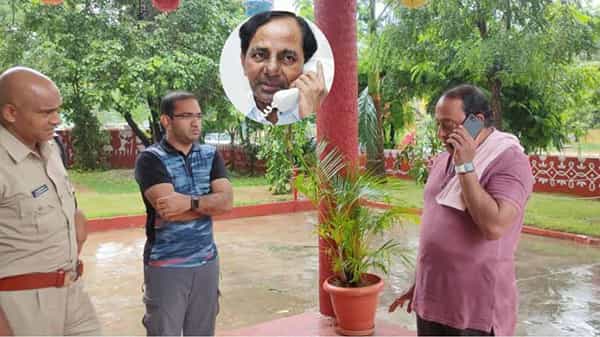 CM KCR Phone : నిర్మల్లో యుద్ధప్రాతిపదికన చర్యలు చేపట్టండి.. అదే లక్ష్యం కావాలి..! మంత్రికి సీఎం కేసీఆర్ ఫోన్