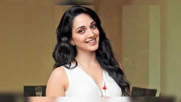 Kiara Advani: ఏంటమ్మ కియారా ఇలా చేసావు.. తప్పు కదు.. హీరోయిన్పై మండిపడుతున్న నెటిజన్లు..