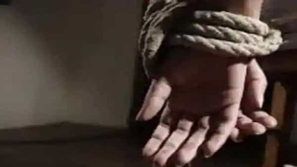 Kidnap: ఎల్బీనగర్లో కిడ్నాప్ కలకలం.. అర్ధరాత్రి కలప వ్యాపారిని అపహరించిన దుండగులు