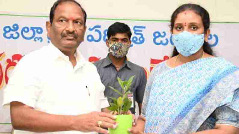 KCR Vision: సీఎం దార్శనికతతో తెలంగాణ అభివృద్ధిలో ముందుకెళ్తోంది : మంత్రి కొప్పుల ఈశ్వర్, విప్ భానుప్రసాద్