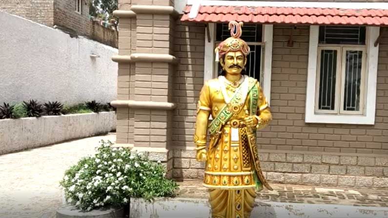 Sri Krishnadevaraya statue : శ్రీకృష్ణ దేవరాయల విగ్రహం పెట్టాలా వద్దా..? ర్యాలీ తీయాలా వద్దా? చిత్తూరు జిల్లా కుప్పంలో కాకరేపుతోన్న వివాదం
