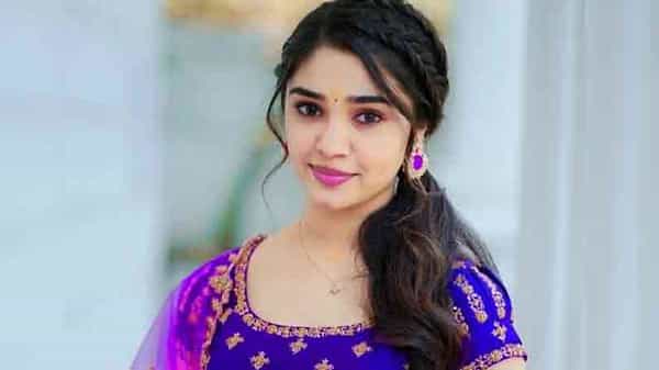 Krithi Shetty : ఉప్పెనంత క్రేజ్ తెచ్చుకున్న అందాల కృతి .. ఆ హీరో సినిమాకి రెమ్యునరేషన్ పెంచేసిందట..