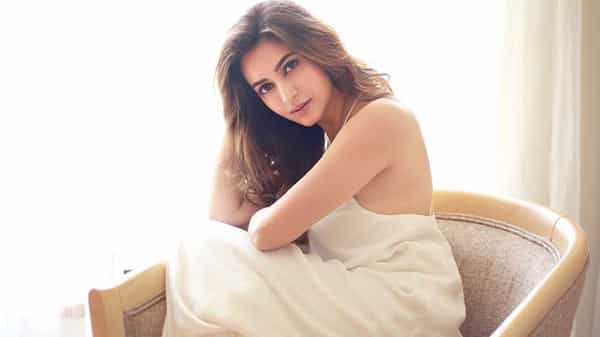 Kriti Kharbanda : అభిమానులకు ఓపెన్ ఆఫర్ ఇచ్చిన హీరోయిన్.. అదేంటో తెలుసా..