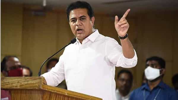 KTR : గిఫ్ట్ ఎ స్మైల్ పంపిణీ వాయిదా, నా బర్త్డే వేడుకలకు ఎవరూ హైదరాబాద్ రావొద్దు : కేటీఆర్