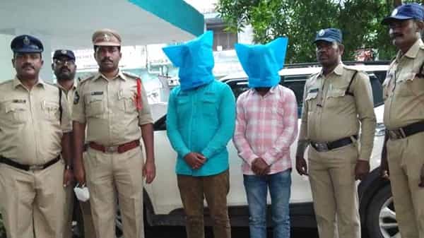 Crime: అశ్లీల కాల్స్ పేరిట మెస్సెజ్.. ఫోన్ చేస్తే బుక్కవ్వాల్సిందే.. కర్నూలులో నయా దందా గుట్టురట్టు