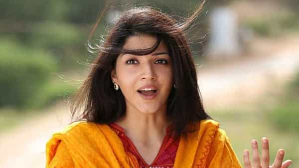 Mehreen: అనుకోకుండా మంచి రోజులు వచ్చాయంటోన్న మెహ్రీన్.. ఇన్స్టాగ్రామ్ వేదికగా సెడన్గా ప్రకటన..