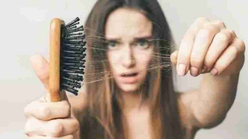 Monsoon Hair Care: వర్షాకాలంలో జుట్టు ఎక్కువగా రాలిపోతుందా ? ఈ లక్షణాలు ఉంటే డాక్టర్ వద్దకు వెళ్లాల్సిందే..