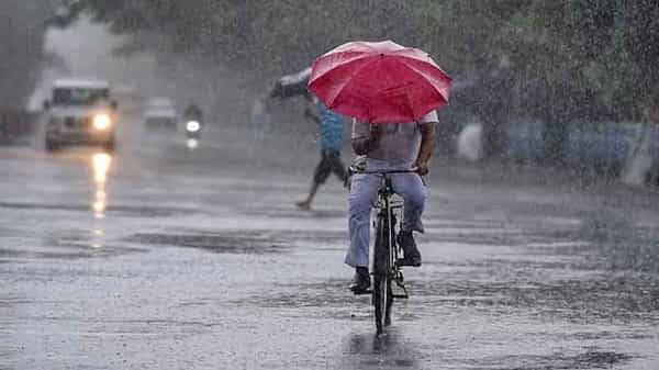 Monsoons: జూన్ నెలలో మొదట్లో గట్టిగానే.. తరువాత మొహం చాటేసిన వర్షాలు..