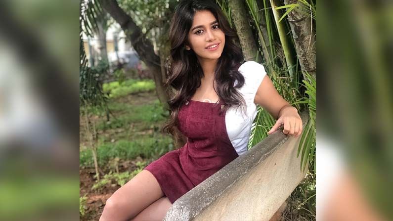 Nabha Natesh: ముక్కోటి వృక్షార్చణ మొక్కలు నాటిన ఇస్మార్ట్ బ్యూటీ నభానటేష్