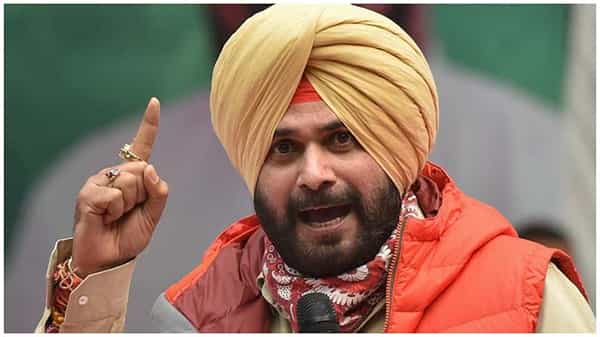 పంజాబ్ లో కరెంట్ బేరసారాలు.. ప్రజలకు సిద్దు, సీఎంల తాయిలాలు ! ఎన్నికల ముందే ఎత్తుకు పైఎత్తులు