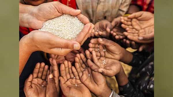 Food Emergency: పాకిస్తాన్లో ఆ ప్రాంతంలో ఓ వైపు కరోనా.. మరోవైపు ఆహార సంక్షోభం.. లక్షలాదిమంది మృతి చెందే అవకాశం