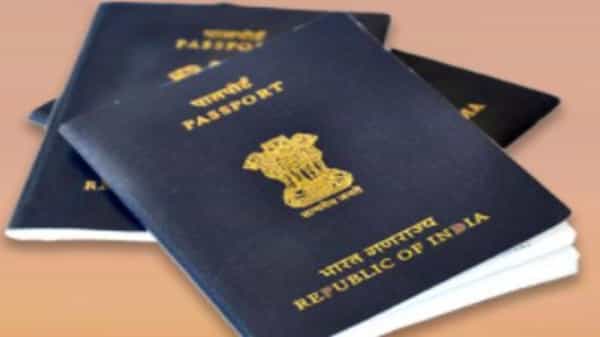Passport : పాస్పోర్ట్ కావాలంటే ఎక్కడికో వెళ్లనవసరం లేదు.. దగ్గరలోని పోస్టాఫీస్ సందర్శిస్తే సరిపోతుంది..