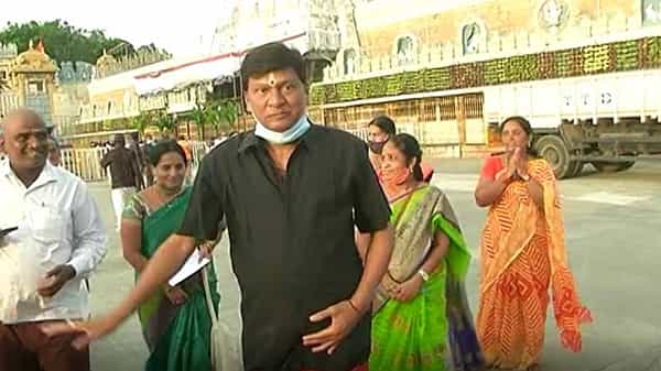 Tirumala : తిరుమలలో సినీనటుడు రాజేంద్రప్రసాద్ ఆసక్తికర వ్యాఖ్యలు