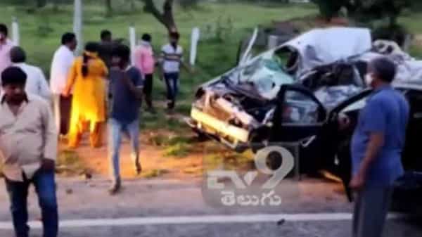 Road accident : నాగర్ కర్నూలు జిల్లాలో ఘోర రోడ్డు ప్రమాదం.. 8 మంది దుర్మరణం, సీఎం కేసీఆర్ దిగ్భ్రాంతి