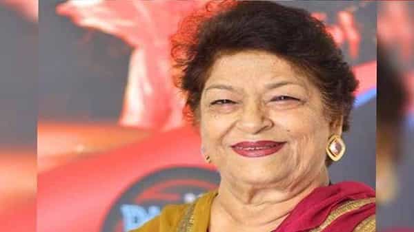 Saroj Khan: బాలీవుడ్లో బయోపిక్ల హంగామా.. తెరపైకి కొరియోగ్రాఫర్ సరోజ్ ఖాన్ జీవితకథ..