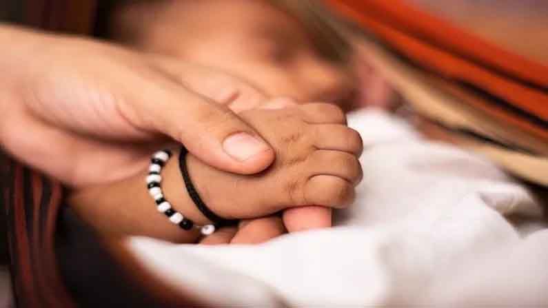 Baby Girl: గుంటూరు జిల్లలో దారుణం.. ఏడు నెలల పసికందుపై పైశాచికత్వం.. పెదవులు, మర్మావయవాలపై గాయాలు..!