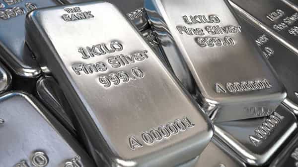 Silver Price Today: స్థిరంగా కొనసాగుతోన్న వెండి ధరలు.. సోమవారం దేశవ్యాప్తంగా సిల్వర్ ధరలు ఎలా ఉన్నాయంటే..