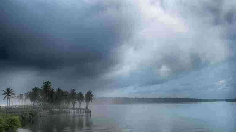 AP Weather Report : రాగల మూడు రోజుల్లో ఏపీలో తేలికపాటి జల్లులు.. గంటకు 40 కిలోమీటర్ల వేగంతో బలమైన గాలులు