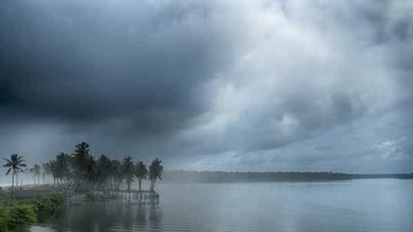 AP Weather Report : బంగాళఖాతంలో మరో అల్పపీడనం.. రానున్న 3 రోజులపాటు ఏపీలో ఓ మోస్తారు వర్షాలు..!