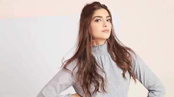 Sonam Kapoor: ప్రెగ్నెన్సీ రూమర్స్కు అలా ఫుల్స్టాప్ పెట్టిన టాప్ హీరోయిన్.. అసలు విషయం ఇదే అంటూ..