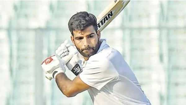 టీ 20 క్రికెట్లో డబుల్ సెంచరీ..! 79 బంతుల్లో 205 పరుగులు..17 ఫోర్లు,17 సిక్సర్లు.. ఎవరో కాదు మన ఢిల్లీ క్రికెటరే..