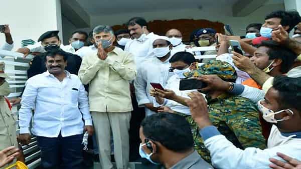 Chandrababu: ఎన్నికల్లో కలిసి పని చేశారు.. కృష్ణా నీటి కోసం కలవలేరా..? ఇద్దరు సీఎంలకు చంద్రబాబు ప్రశ్న