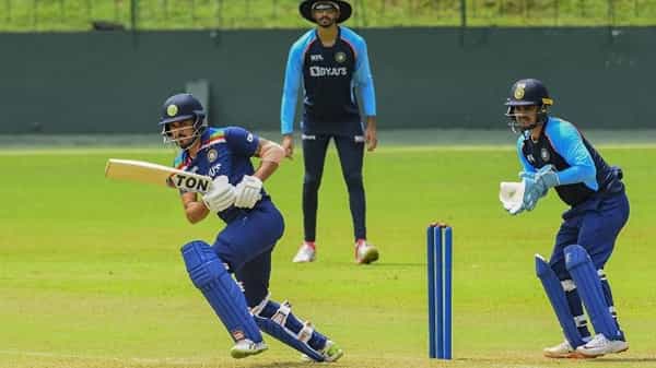 India vs Sri Lanka: ప్రాక్టీస్ మ్యాచ్ లో తలపడిన శిఖర్, భువనేశ్వర్..! ఆటగాళ్ల క్వారంటైన్ పూర్తి