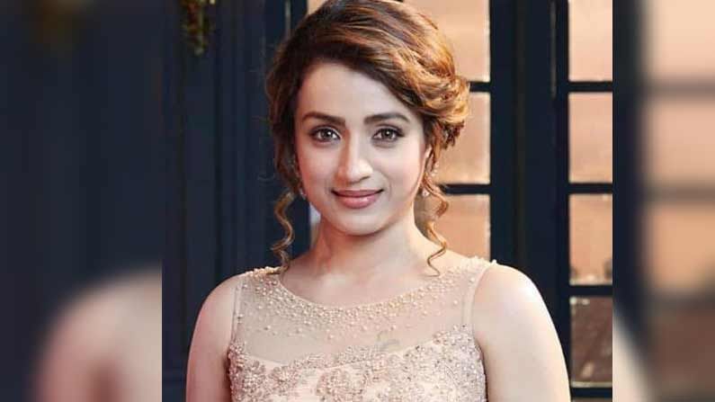 Trisha: పెళ్లి పీటలెక్కనున్న మరో హీరోయిన్ ?.. కోలీవుడ్‏లో చక్కర్లు కొడుతున్న త్రిష పెళ్లి టాపిక్..