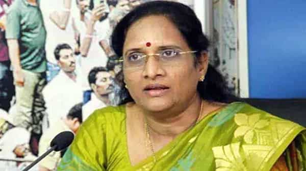 Nellore: అలాంటి వారిని తరిమి కొట్టే రోజులు రావాలి.. నెల్లూరు ఘటనపై ఏపీ మహిళా కమీషన్ ఛైర్ పర్సన్ వాసిరెడ్డి పద్మ.