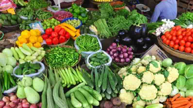 Vegetable Price Today: టమాటా 50, పచ్చిమిర్చి ఏకంగా 60... ముట్టుకుంటే షాకే.. వామ్మో ఏంటీ ధరలు