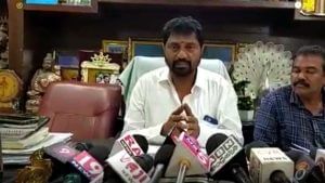 Vizianagaram MP : అశోక్ గజపతిరాజు పై సంచలన  వ్యాఖ్యలు చేసిన విజయనగరం ఎంపీ