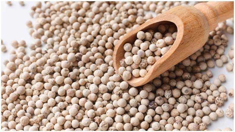 White Pepper: క్యాన్సర్‏ను నయం చేసే తెల్ల మిరియాలు.. నల్ల మిరియాల కంటే తెల్ల మిరియాలు ఆరోగ్యానికి ఎంత వరకు మేలు చేస్తాయంటే..