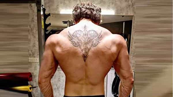 New Look: కండలు తిరిగిన దేహంతో ఉన్న ఈ టాలీవుడ్ హీరో ఎవరో చెప్పుకోండి. మొన్నటి వరకు లవర్ బాయ్గా.. ఇప్పుడు.