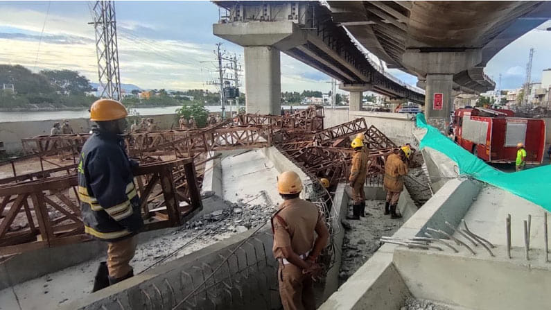 తమిళనాడులోని మధురైలో ఘోర ప్రమాదం. నిర్మాణంలో ఉన్న ఫ్లైఓవర్ కూలిపోవడంతో ఒకరు మృతి, పలువురికి గాయాలు