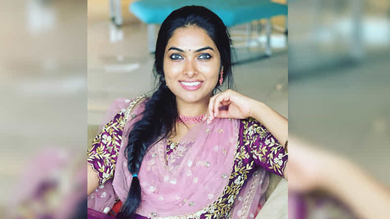 బిగ్ బాస్ అమ్మడి రేంజ్ను మార్చేసింది. దివి అంటే పడి చచ్చేలా చేసేసింది.