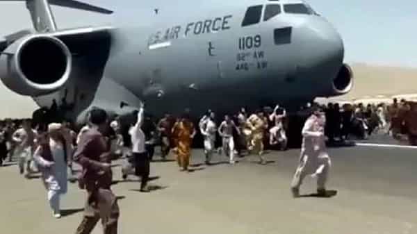 Afghanistan Crisis: తాలిబన్లతో ప్రపంచానికి సరికొత్త తలనొప్పి.. శరణార్థుల ముసుగులో తీవ్రవాదులు చొరబడే అవకాశం!