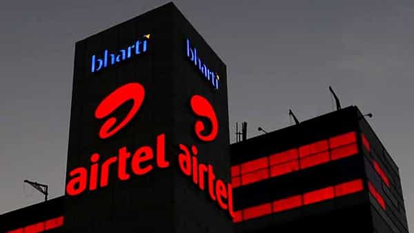 Airtel Tariff: ఎయిర్టెల్ వినియోగదారులకు షాక్..త్వరలో పెరగనున్న టారిఫ్..