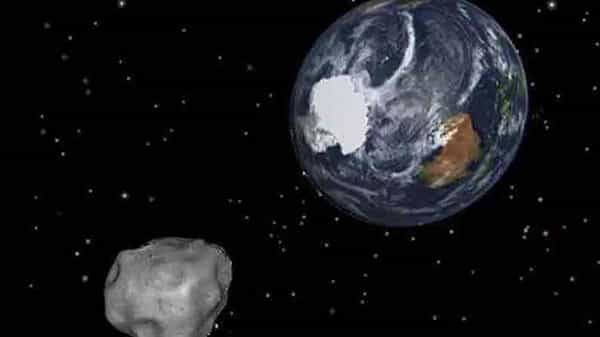 NASA: అది తగిలితే.. అంతా తుడిచిపెట్టుకుపోతుంది.. భూమిని ఢీ కొట్టనున్న భారీ గ్రహశకలం..