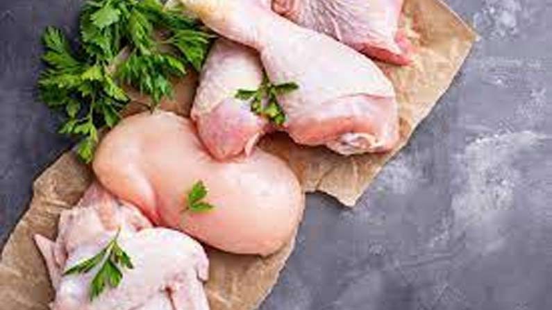 Chicken Shop: స్టీల్ బాక్స్ తెచ్చుకుంటే రూ.10 లు డిస్కౌంట్.. చికెన్ షాప్ యజమాని బంపర్ ఆఫర్