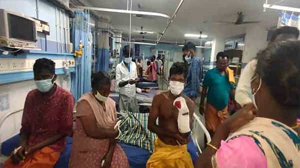 Tamil Nadu: దేవాలయ భూముల కోసం ఇరు వర్గాల మధ్య ఘర్షణ.. తంజావూర్ జిల్లాలో ఉద్రిక్తత..!